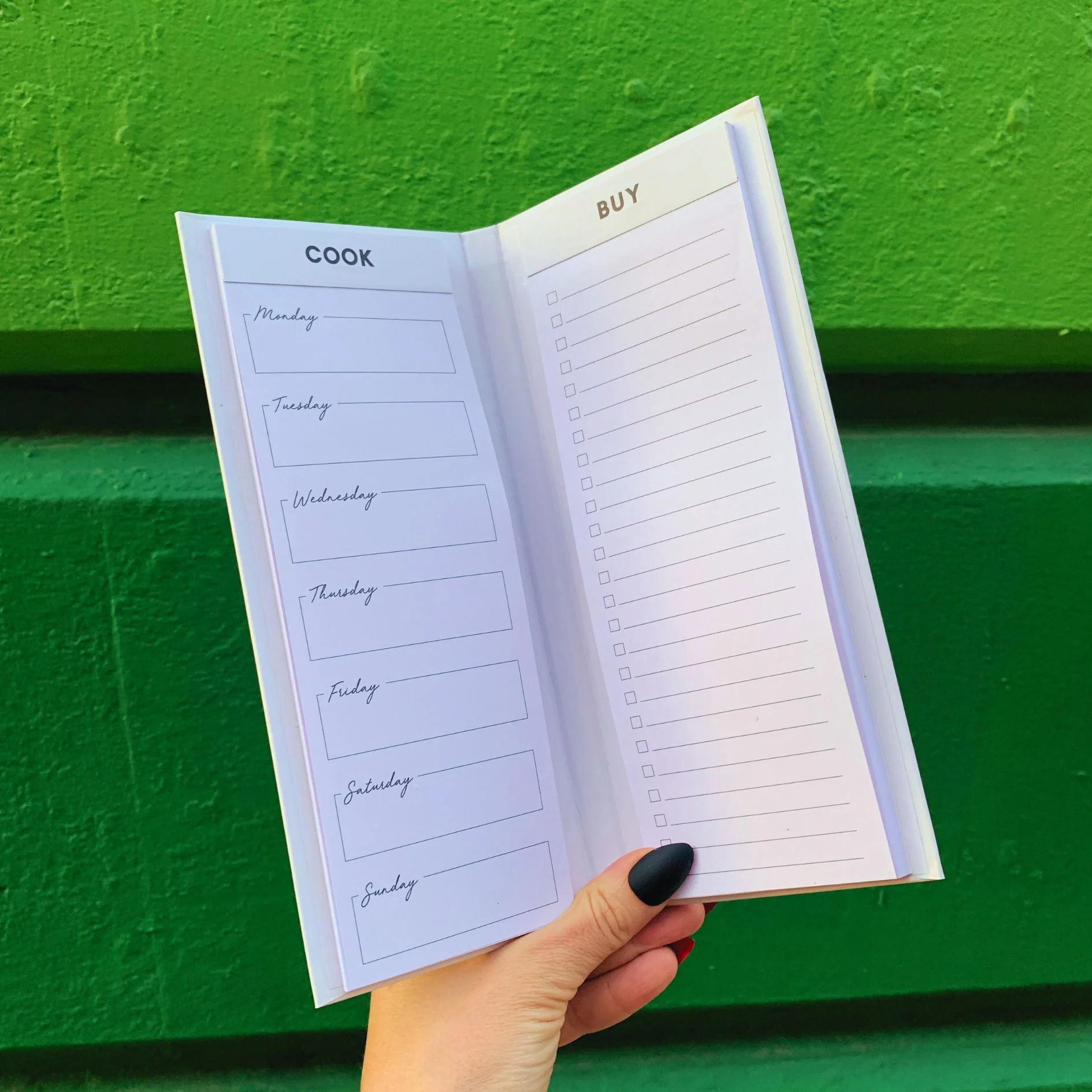 Live Organically Weekly Meal Planner | Hardbound | White and Rose Gold - Image 5