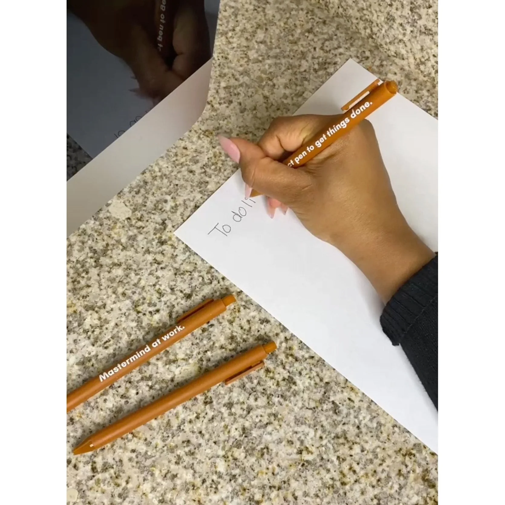 The Pen Of A Champion Pen 🏆 | Gel Click Pen in Caramel - Image 5